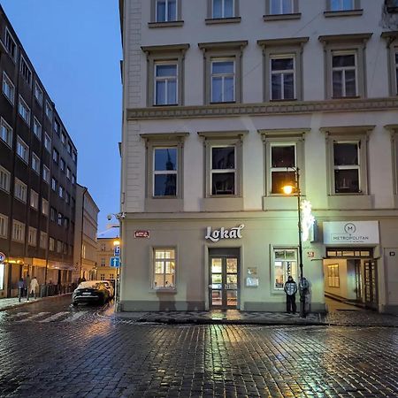 Lokal Apartment Praag Buitenkant foto